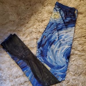 EUC Van Gogh's starry night leggings